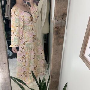 Roxy floral maxi dress boho size medium with waist cutout